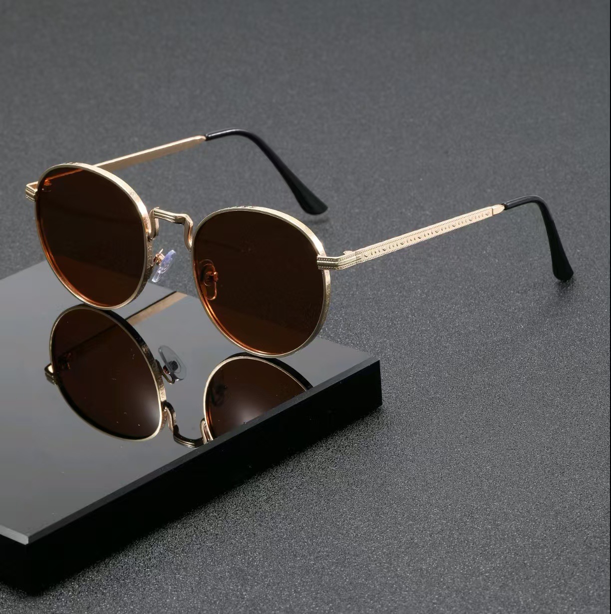 نظارات شمسية كلاسيكية دائرية ا - مراجعة Men'S Accessories Designer وسعره